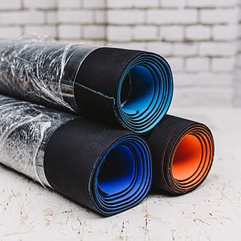Neopreen  2 kanten nylon op rol